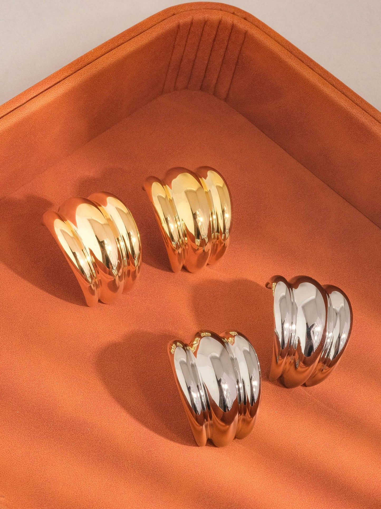 the SPIRAL earring