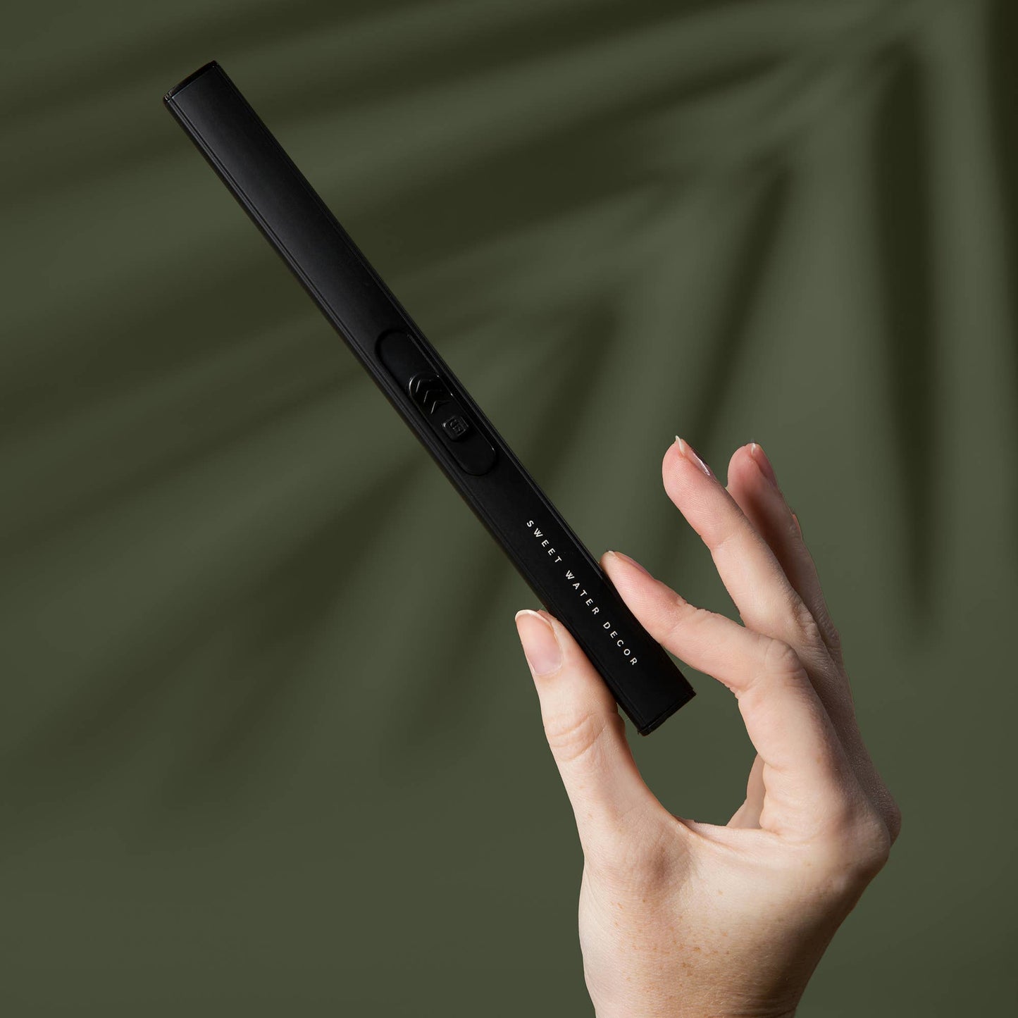 the ELECTRIC lighter, black