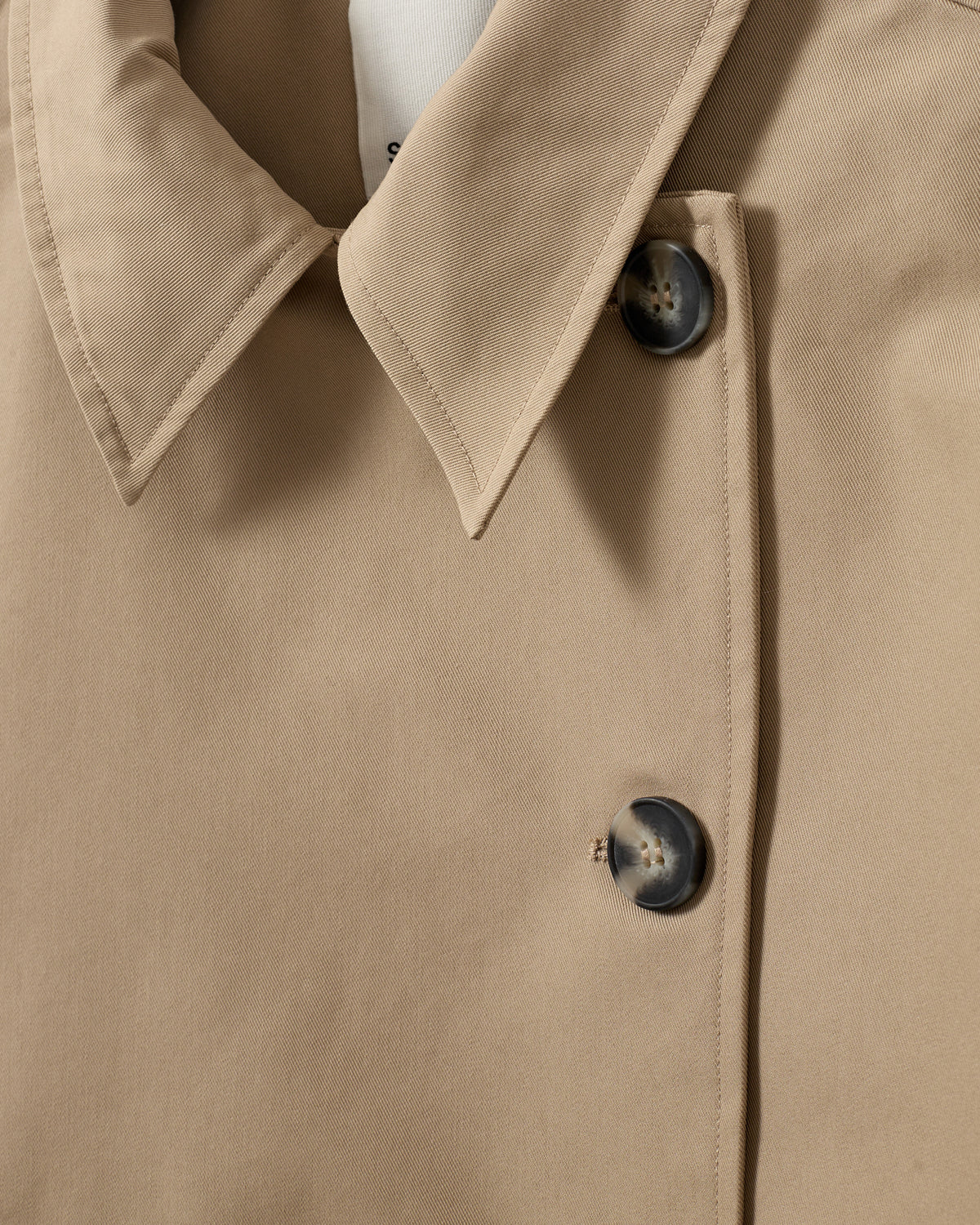 the AGATHASW jacket, camel