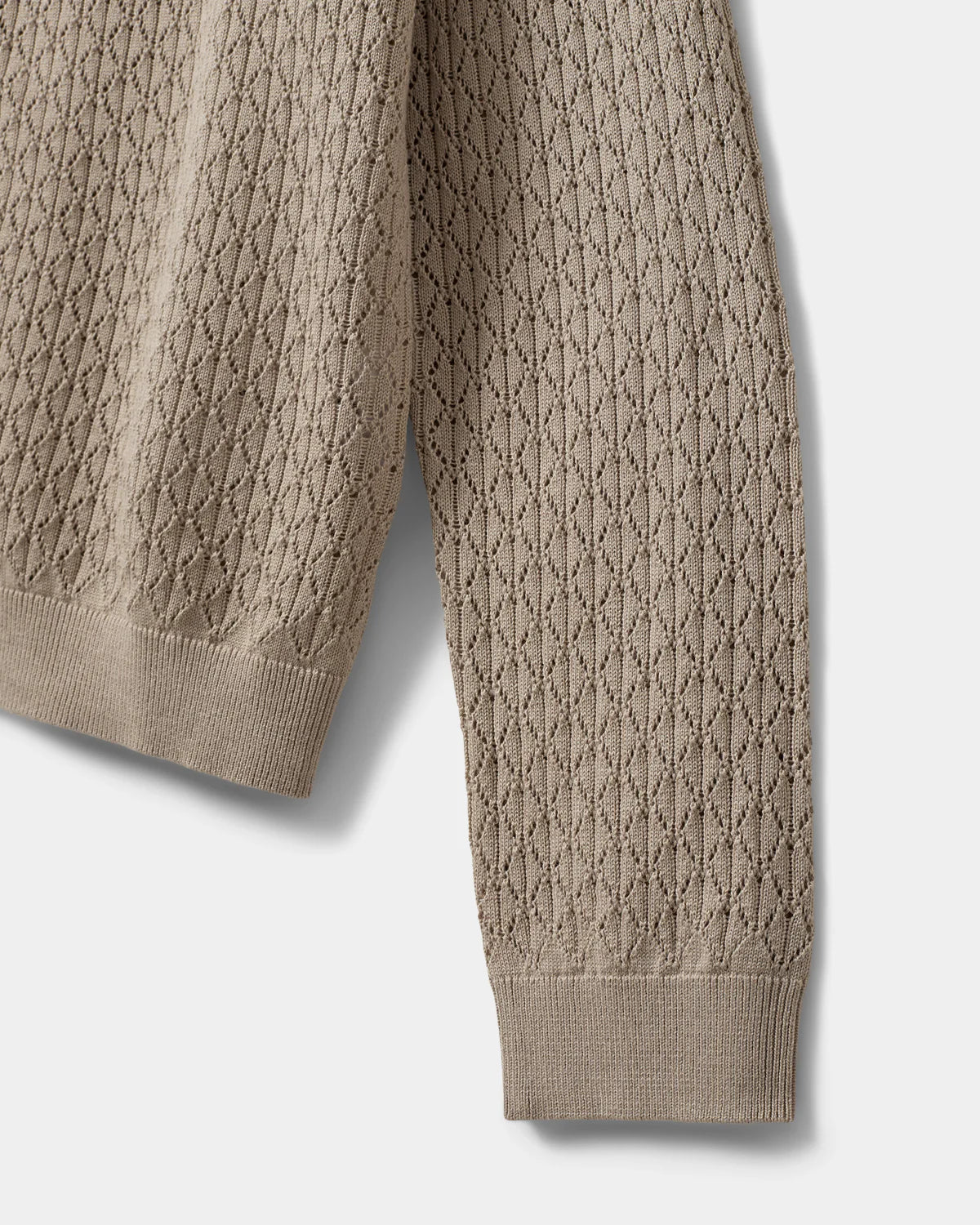 the CISSESW cardigan, beige