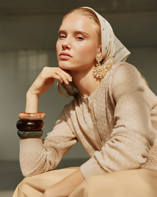 the CISSESW cardigan, beige