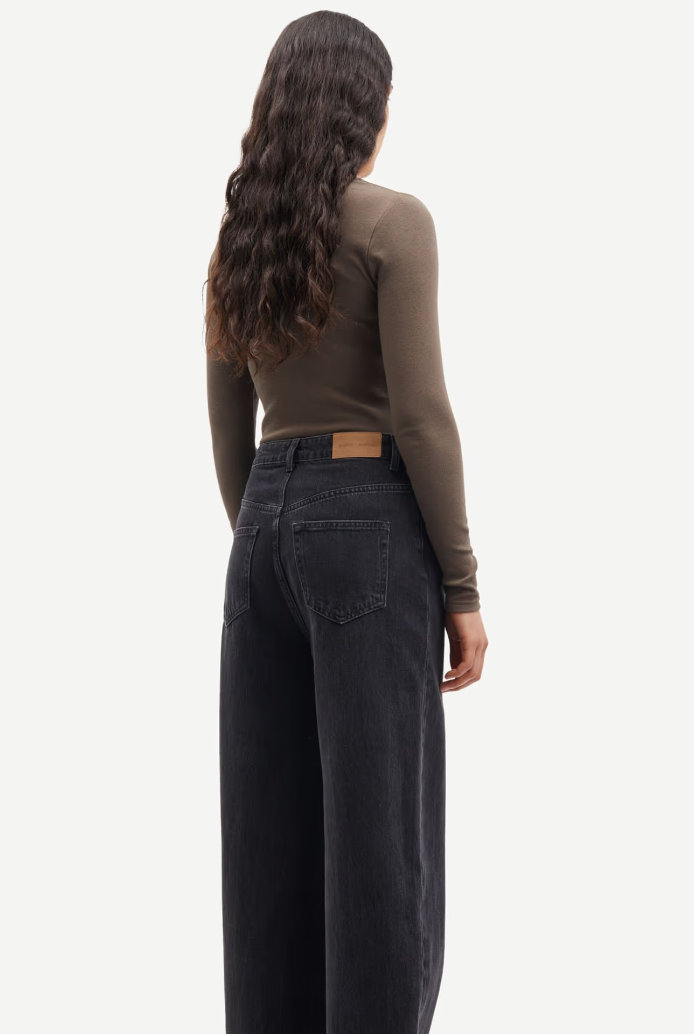 the ALEXA long sleeve, crocodile