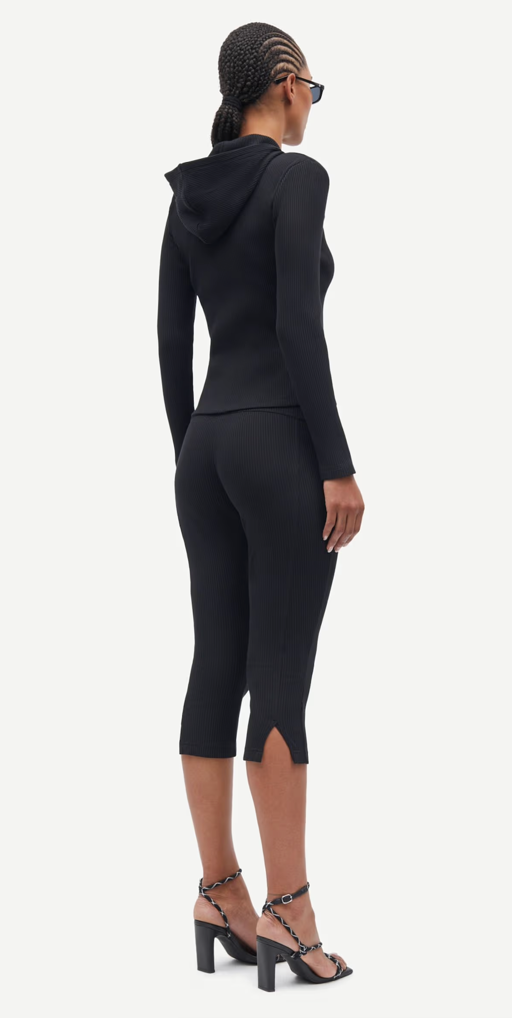 the SAUURA zip hoodie