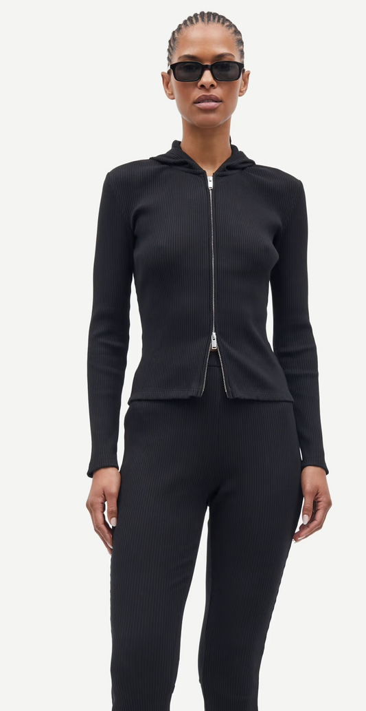 the SAUURA zip hoodie