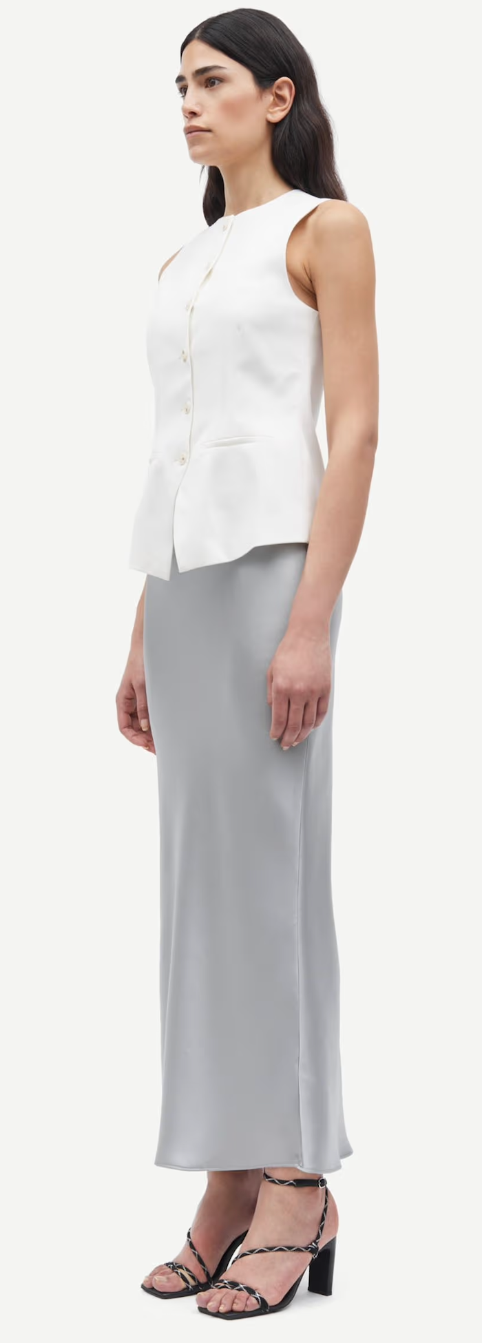 the SARUMA vest, egret