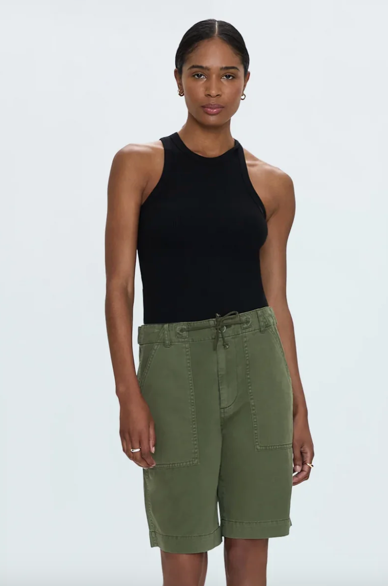 the ETTA curved short, meadow