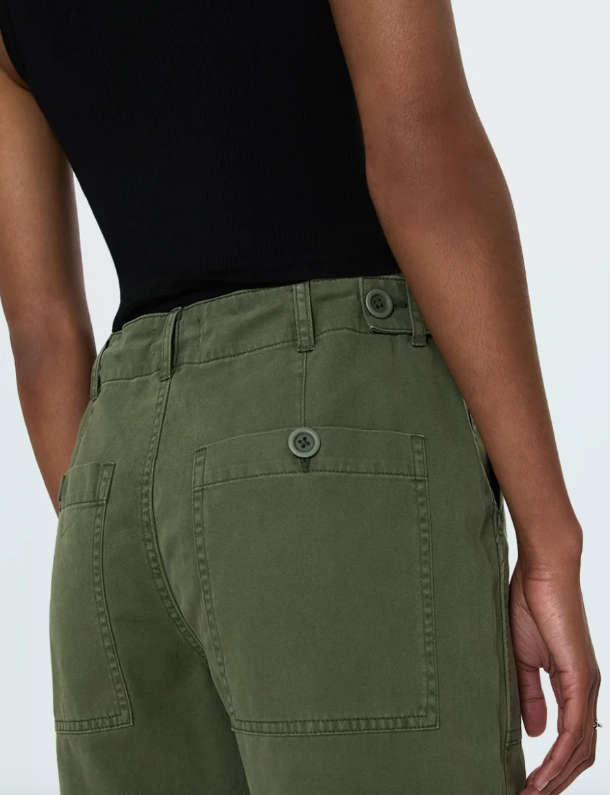 the ETTA curved short, meadow