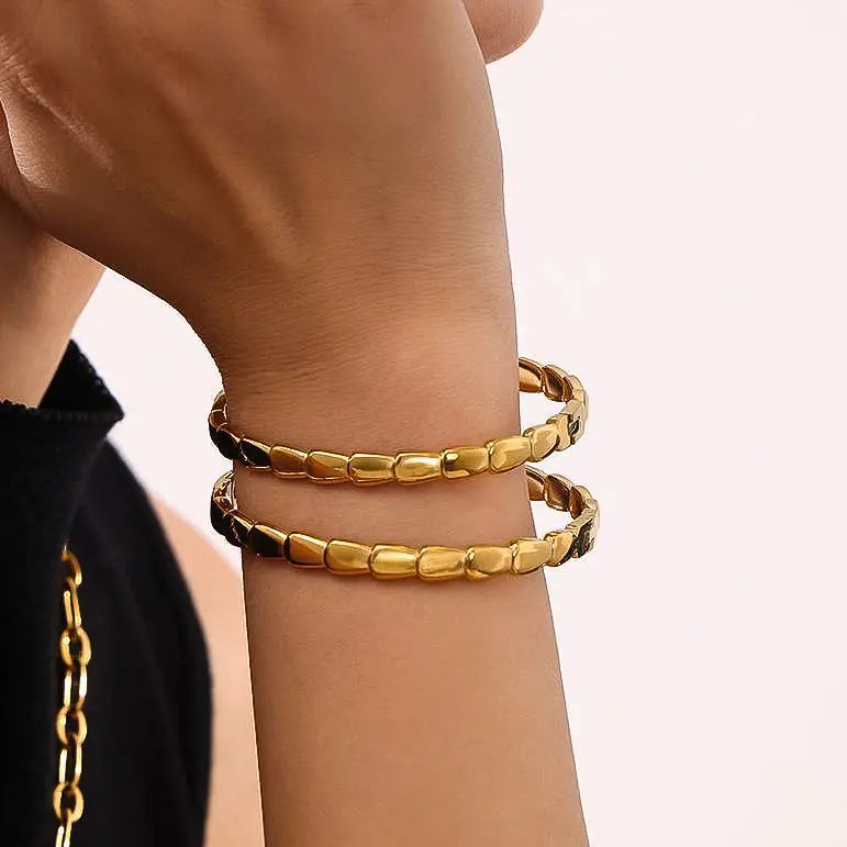 the SERPENT bangle