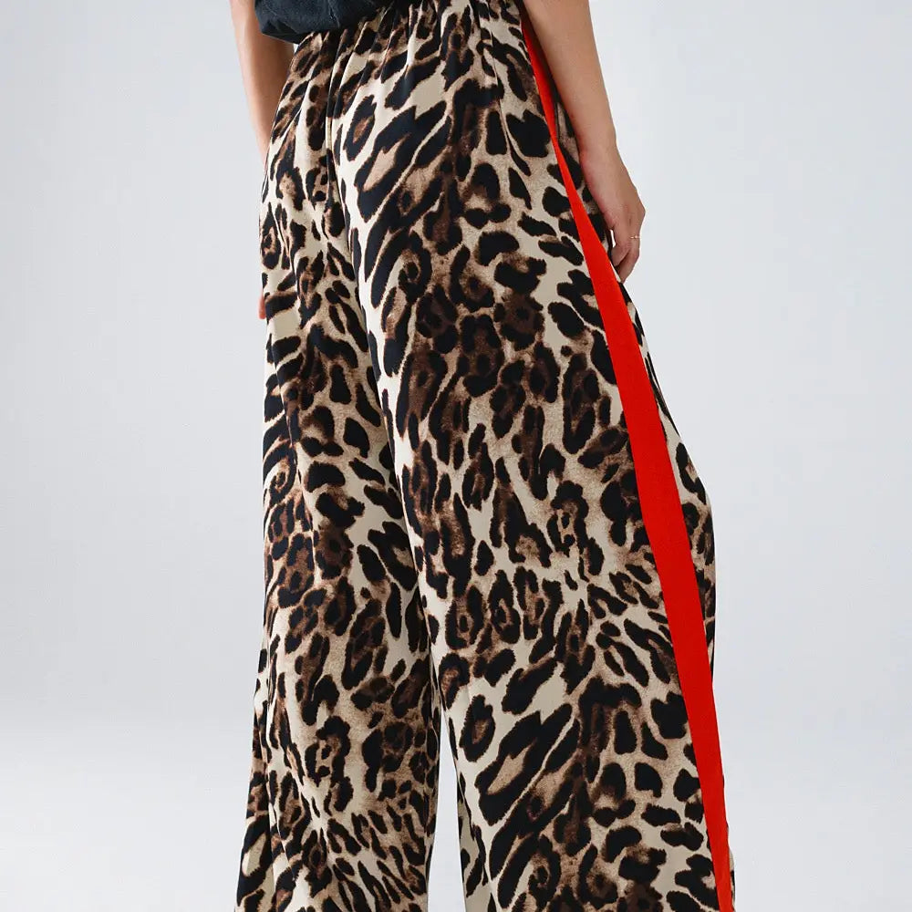 the LEO trackpant