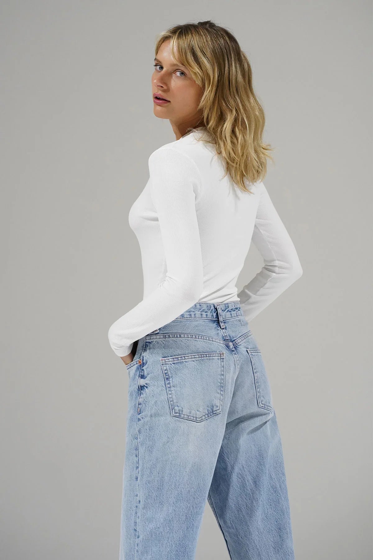 the DALSTON crew, white