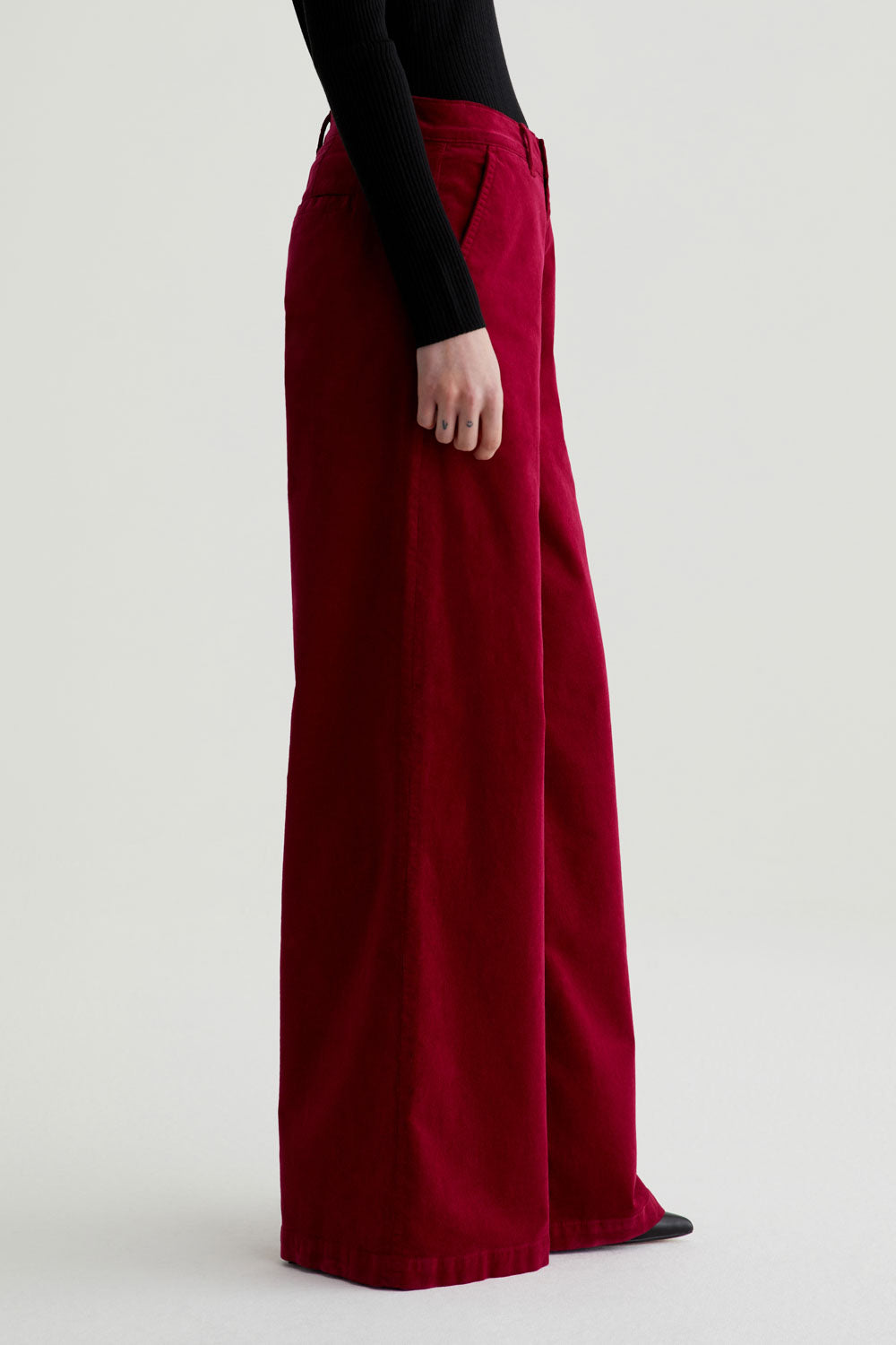 the STELLA, deep magenta