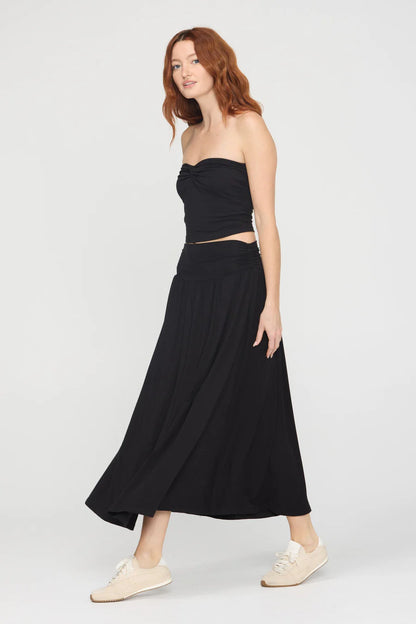 the RINOA skirt
