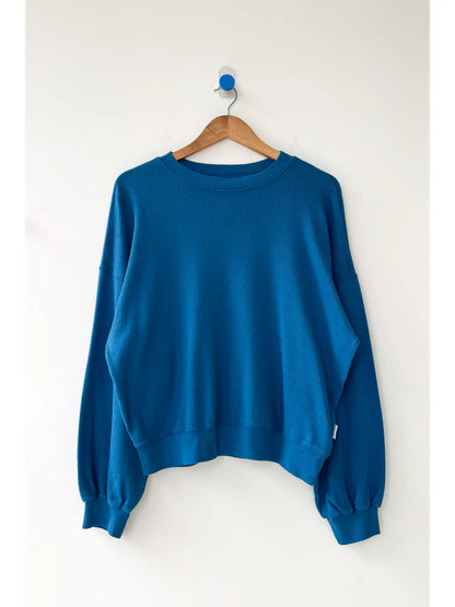 the POINTELLE sweatshirt, sea blue