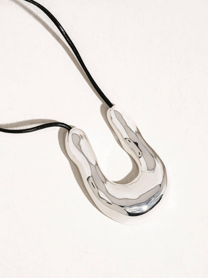 the HORSESHOE necklace