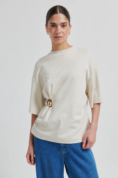 the ENORA brooch tee, soft beige