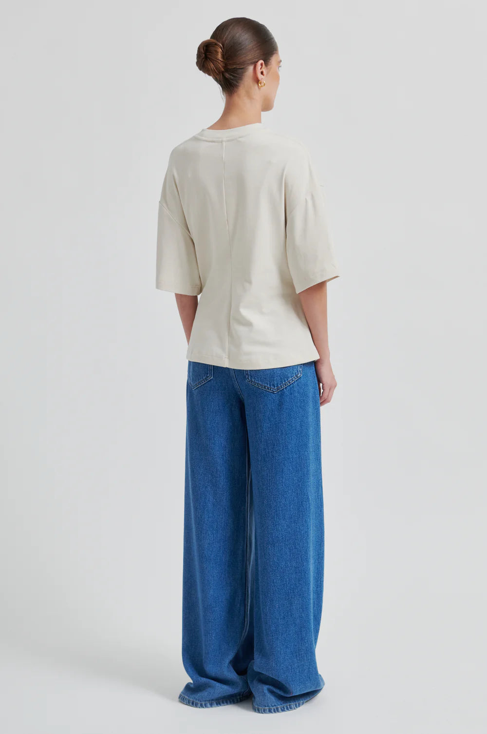 the ENORA brooch tee, soft beige