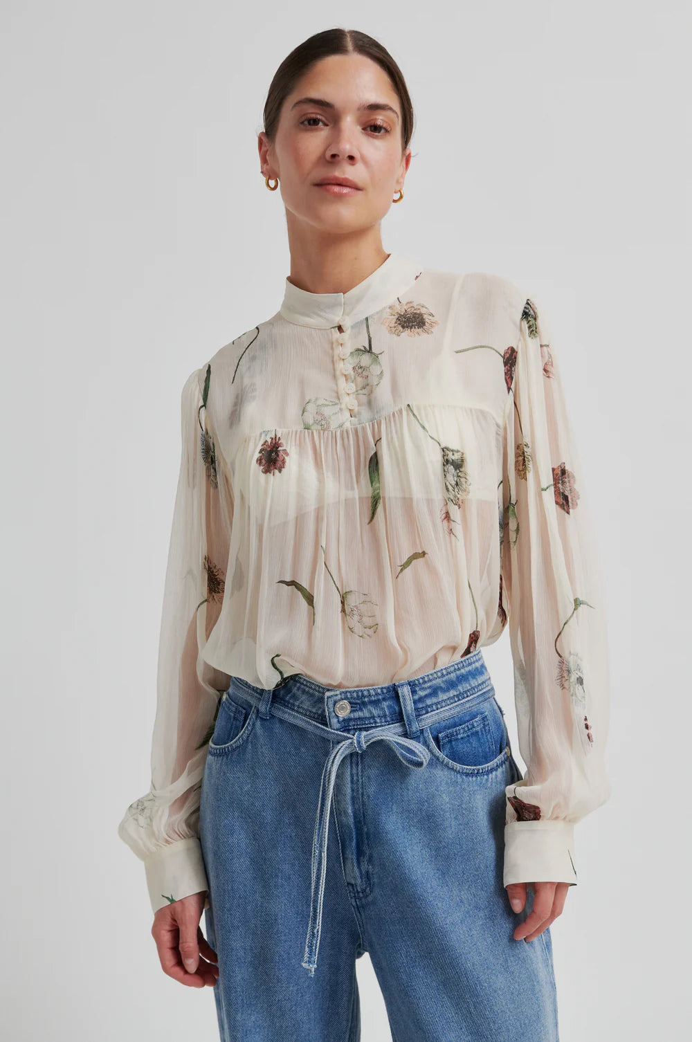 the FLORARA blouse
