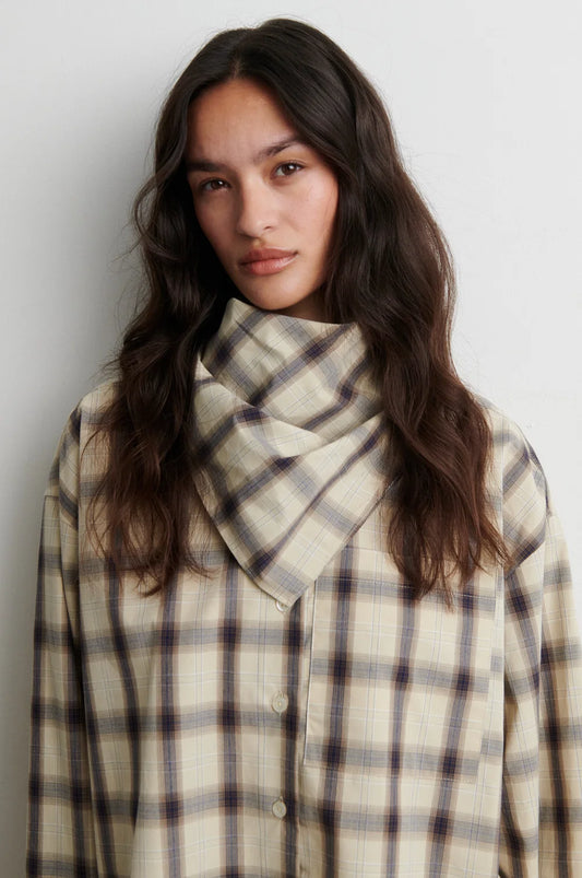 the LIRIA scarf, rutabaga