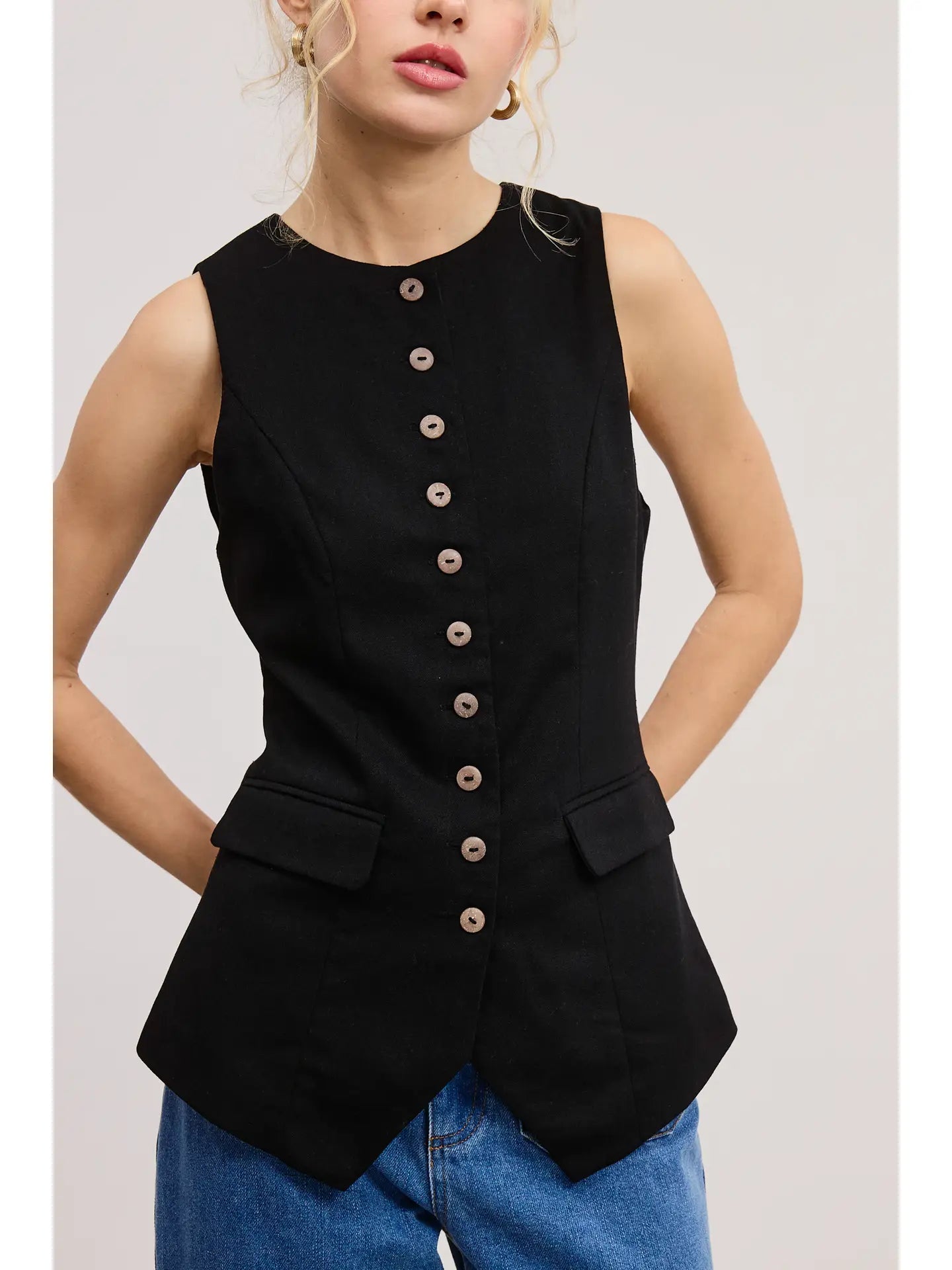 the LONG LINE vest, black