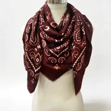 the BANDANA scarf, bordeaux
