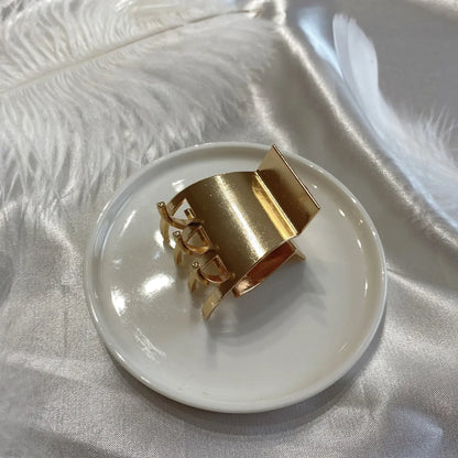 the GEOMETRIC hair clip
