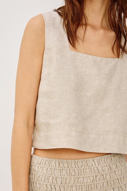 the AKIRA, heathered flax