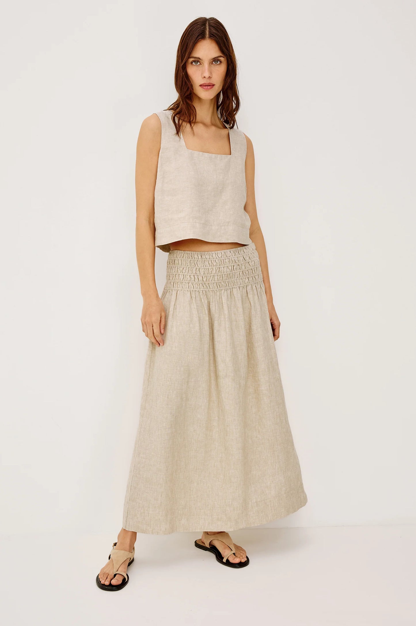 the AKIRA, heathered flax