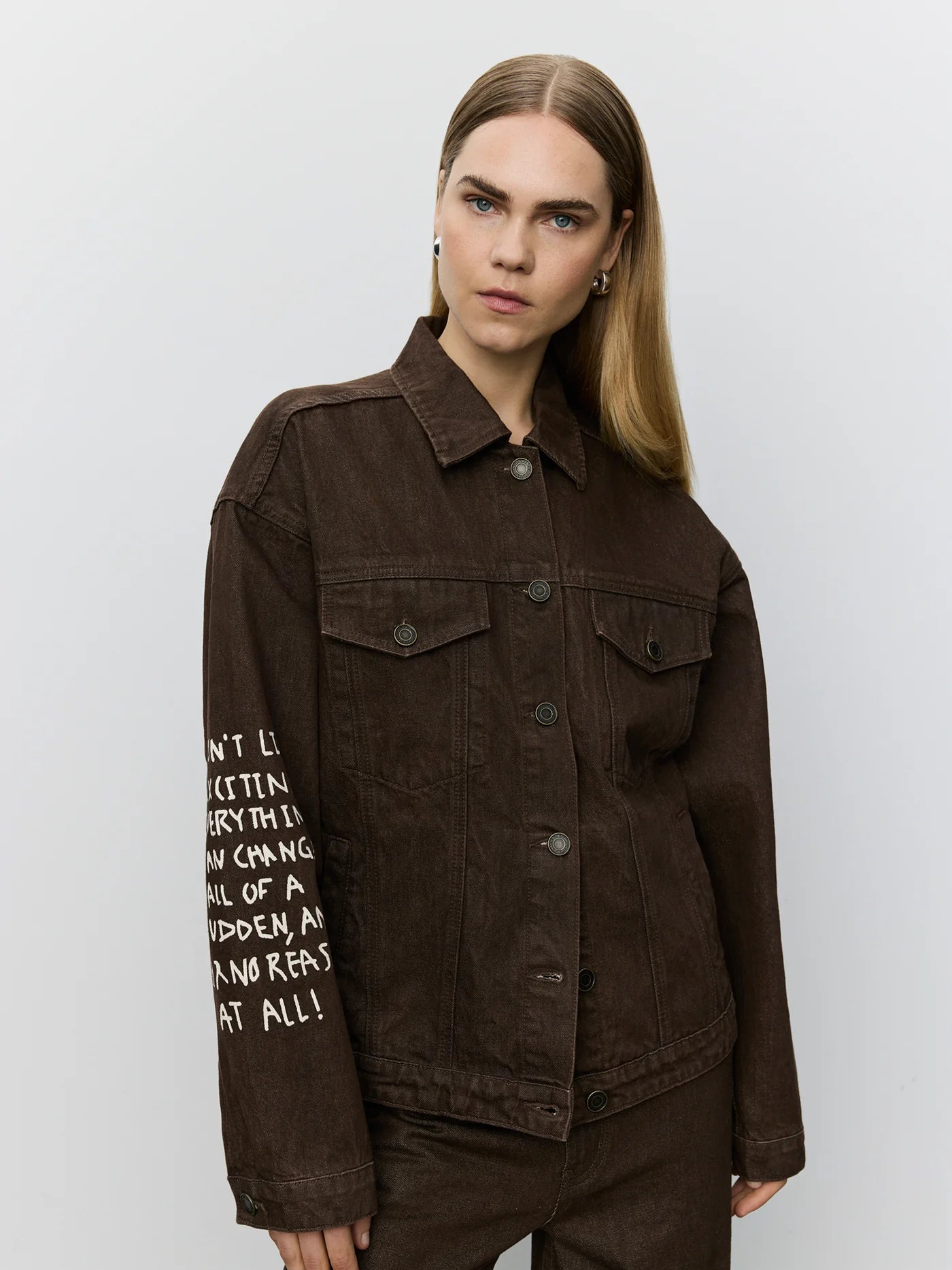 the AUDREY MOOMIN denim jacket, dark brown