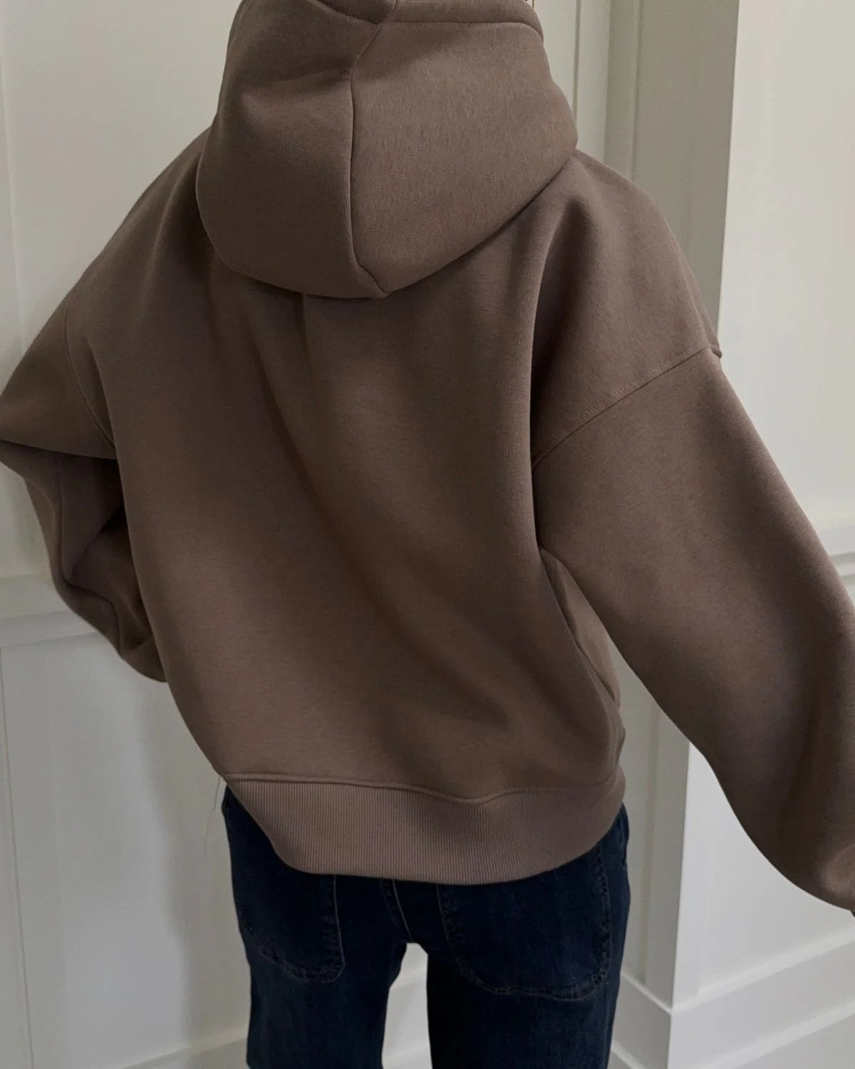 the BASIKSW hoodie, nougat