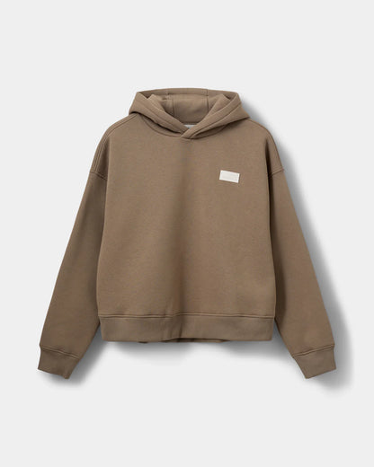 the BASIKSW hoodie, nougat