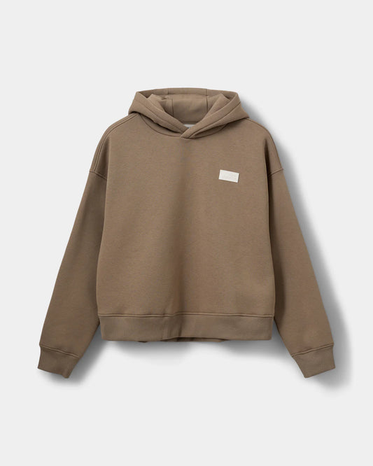 the BASIKSW hoodie, nougat