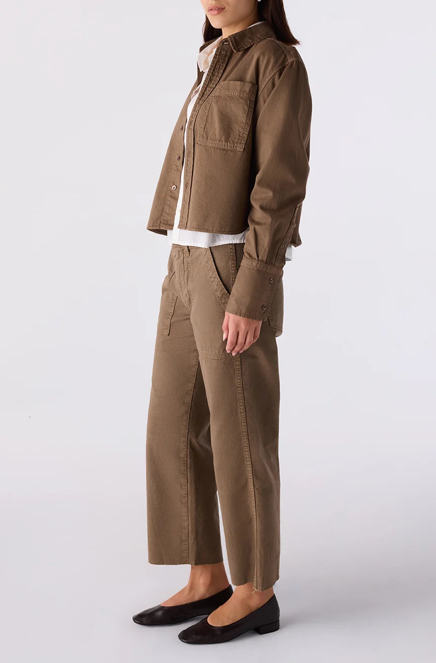 the EASY ARMY SLOUCH CROP, root