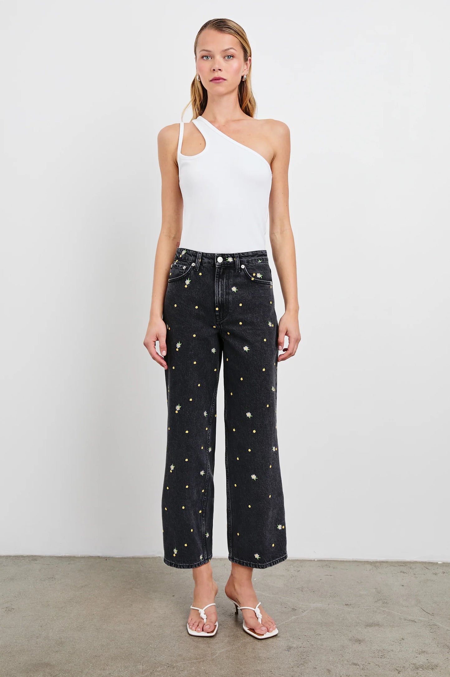 the HIRA top, white