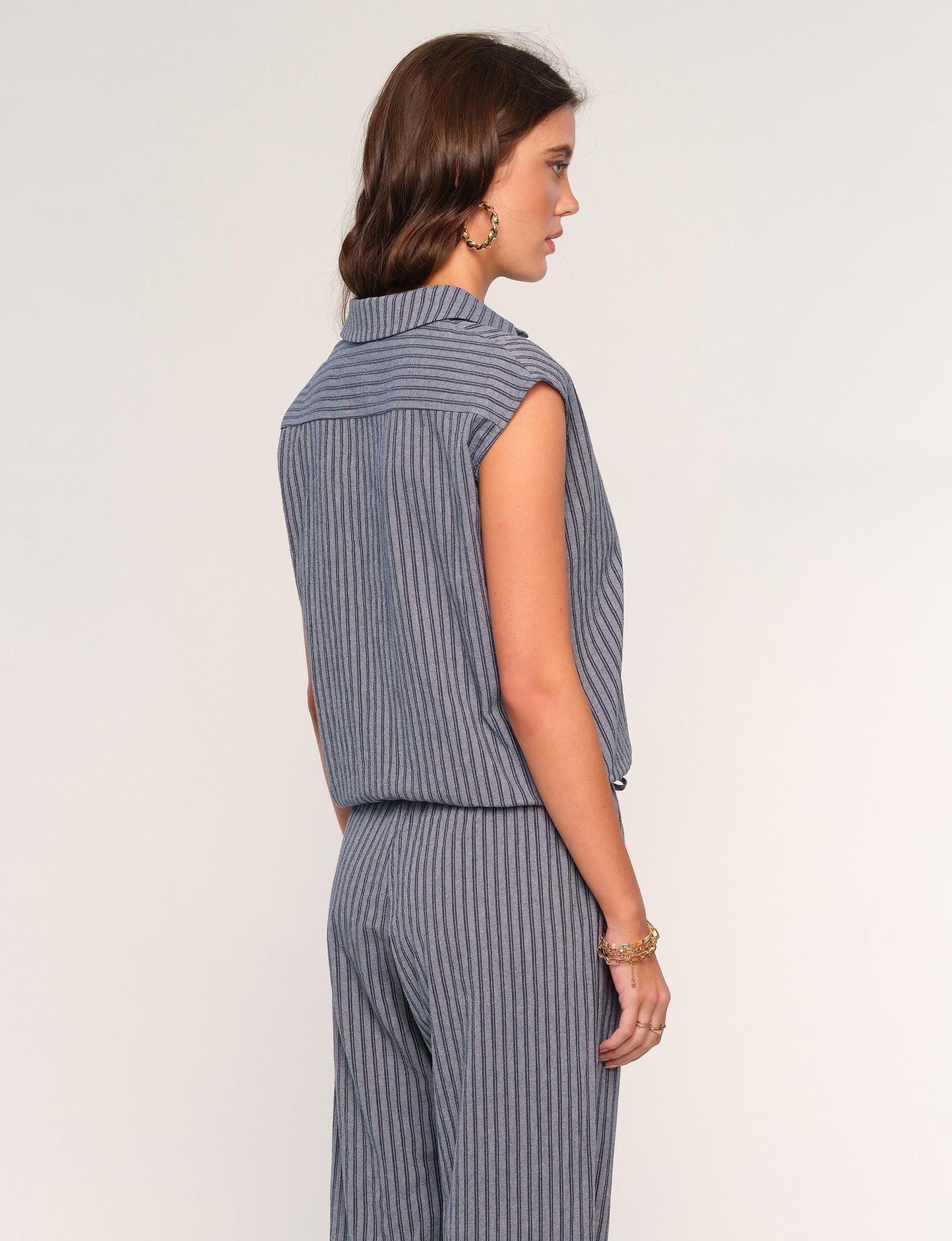 the DAKOTA shirt, indigo