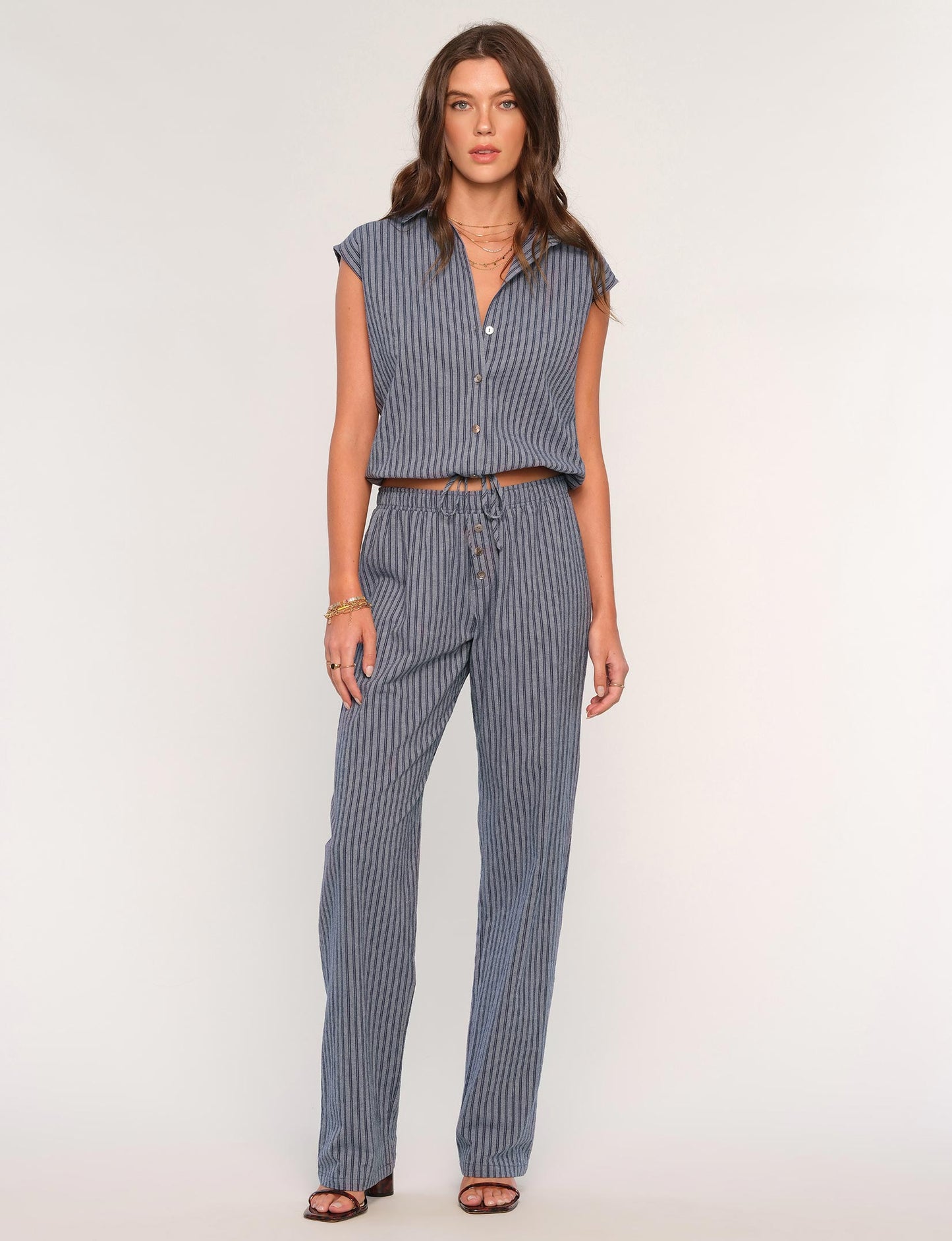 the DAKOTA shirt, indigo