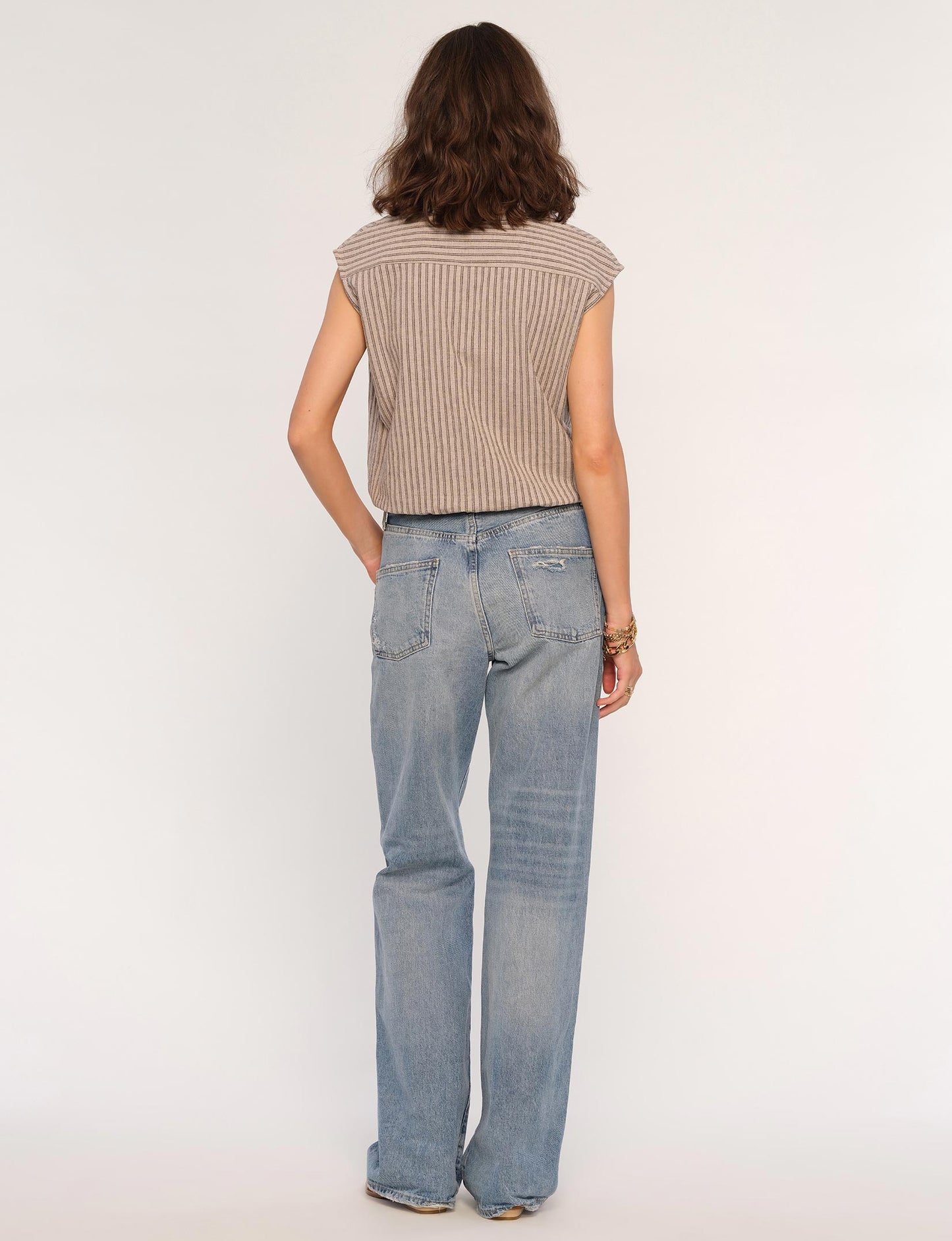the DAKOTA shirt, stone