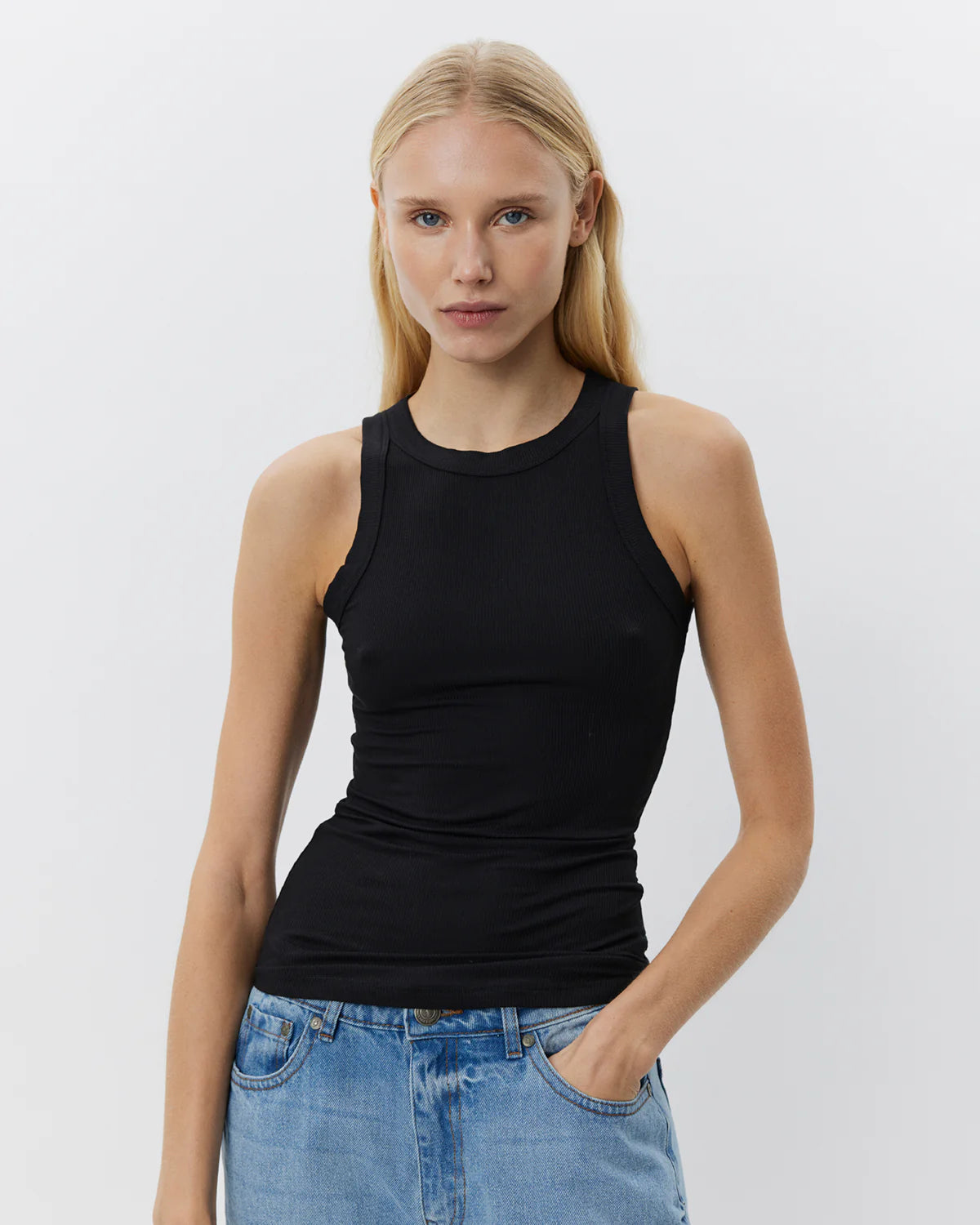the JULLIESW top, black