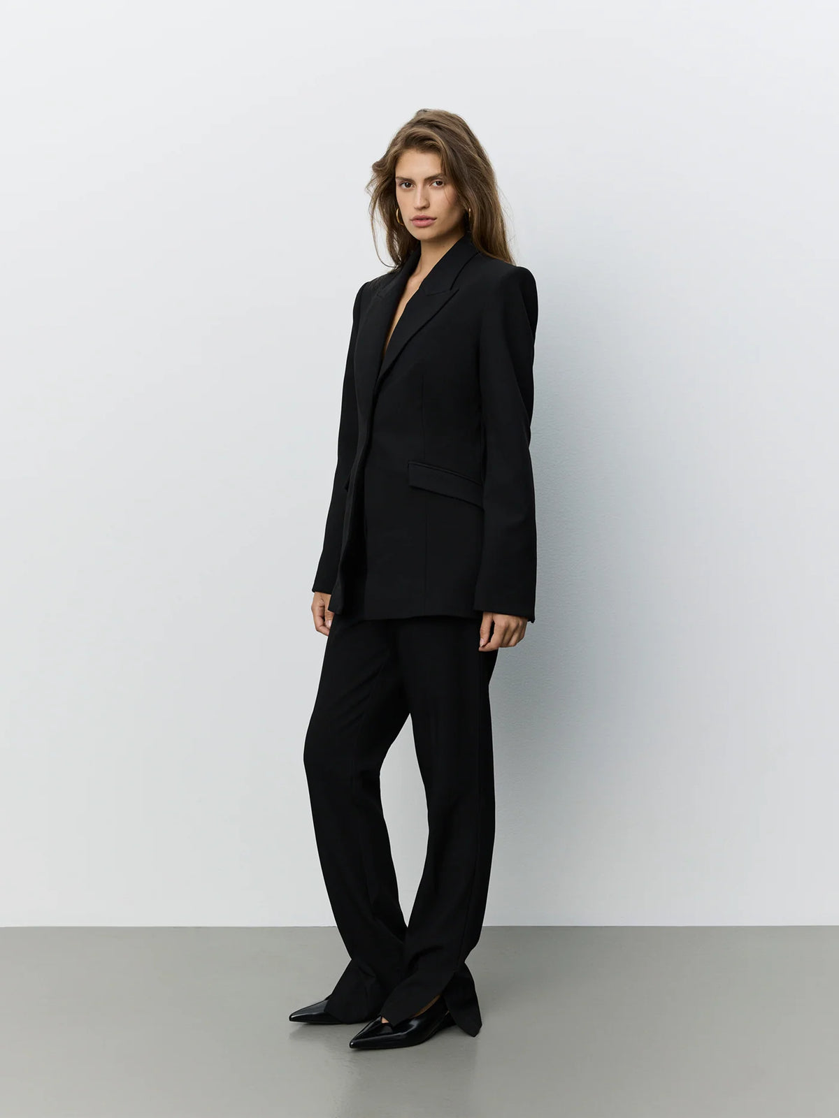 the LIORASW fitted blazer