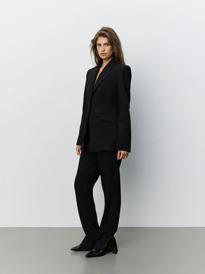 the LIORASW fitted blazer