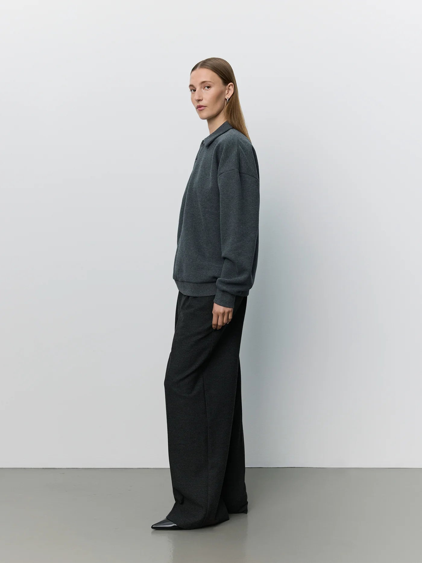 the LUMESW polo sweatshirt