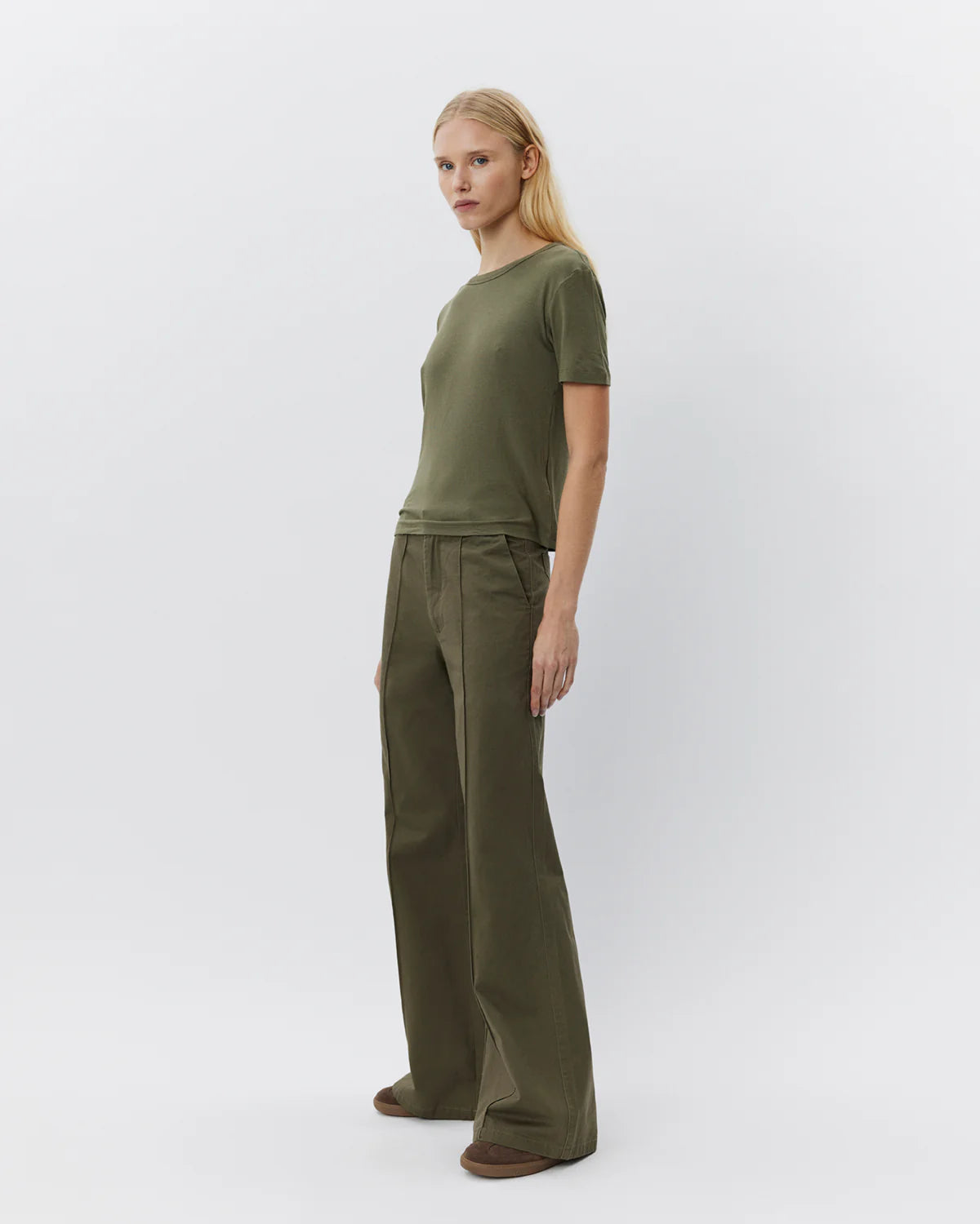 the NATALIA tee, army green