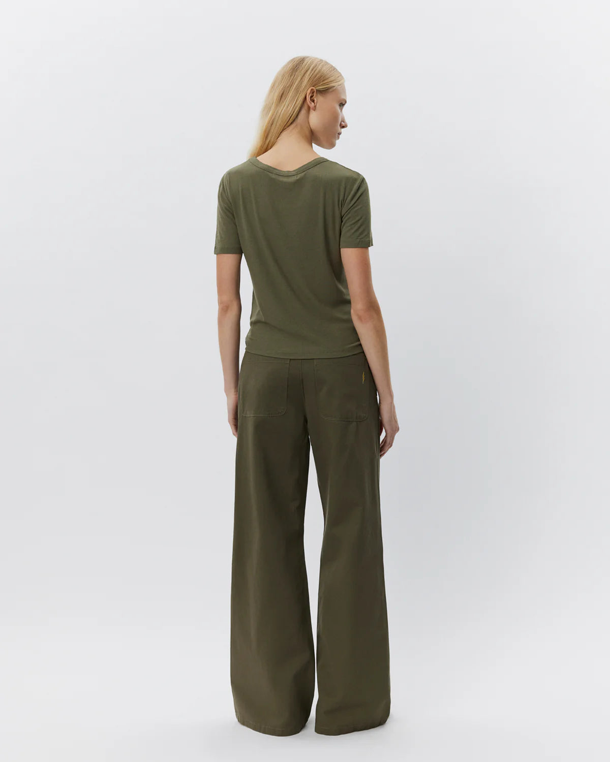 the NATALIA tee, army green