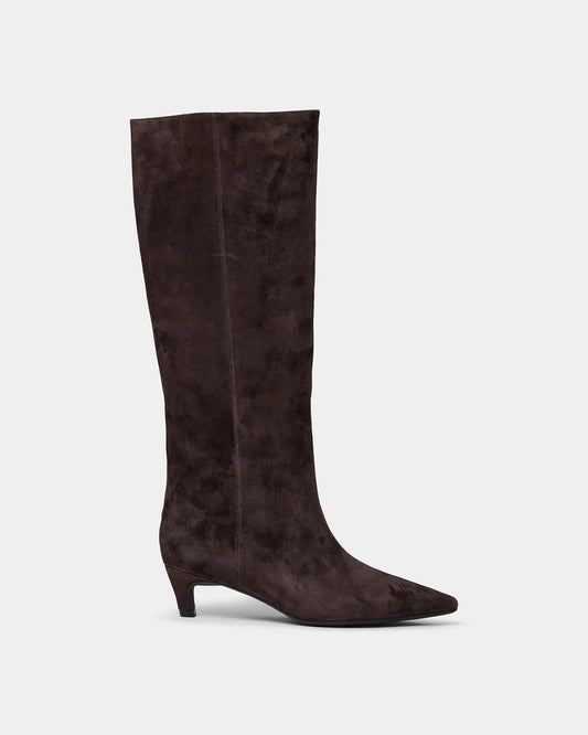 the NOREENSW boot, chocolate suede