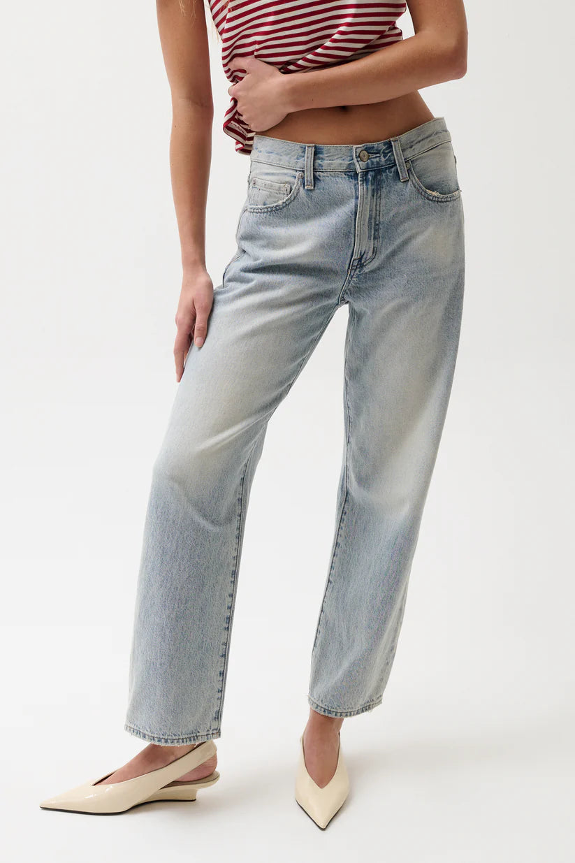 the LEXI mid rise bowed straight, bowie