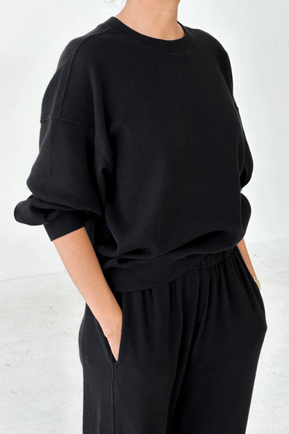 the POINTELLE sweatshirt, black
