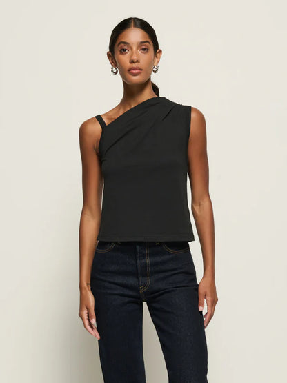 the QUIN tank, jet black