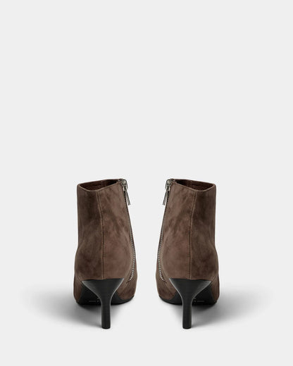 the ESSENTIALS bootie, brown