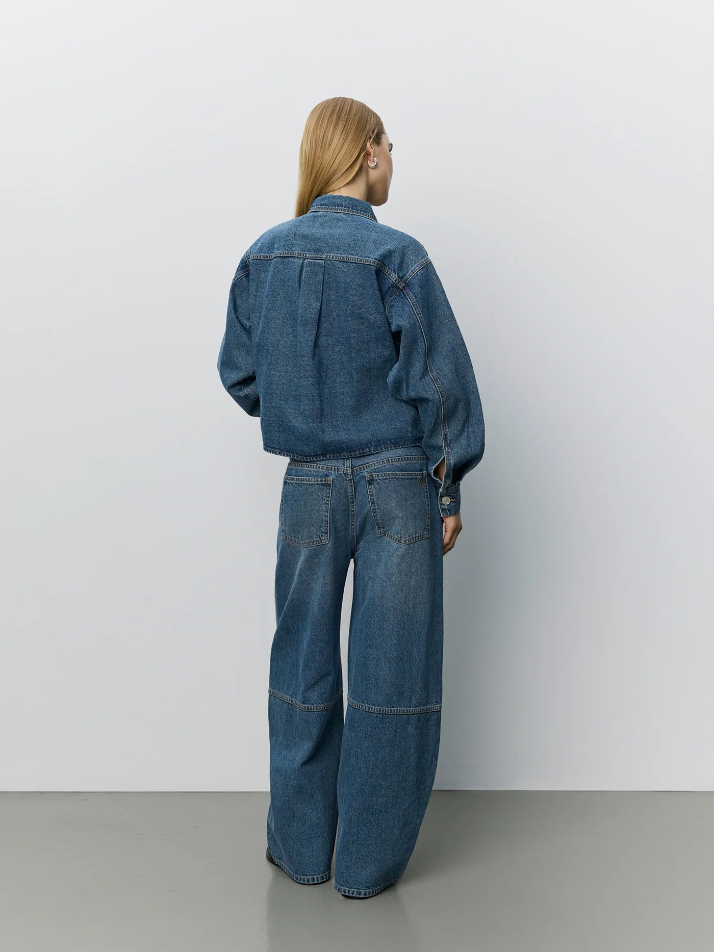 the SONJASW barrel jean, denim blue