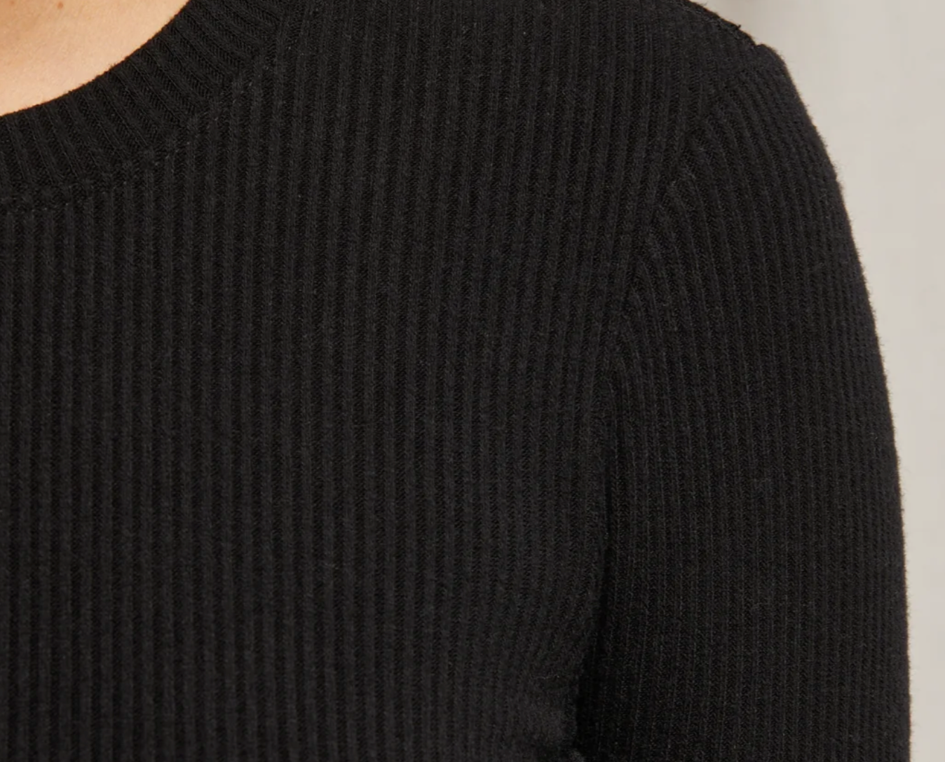 the JOLIE, true black