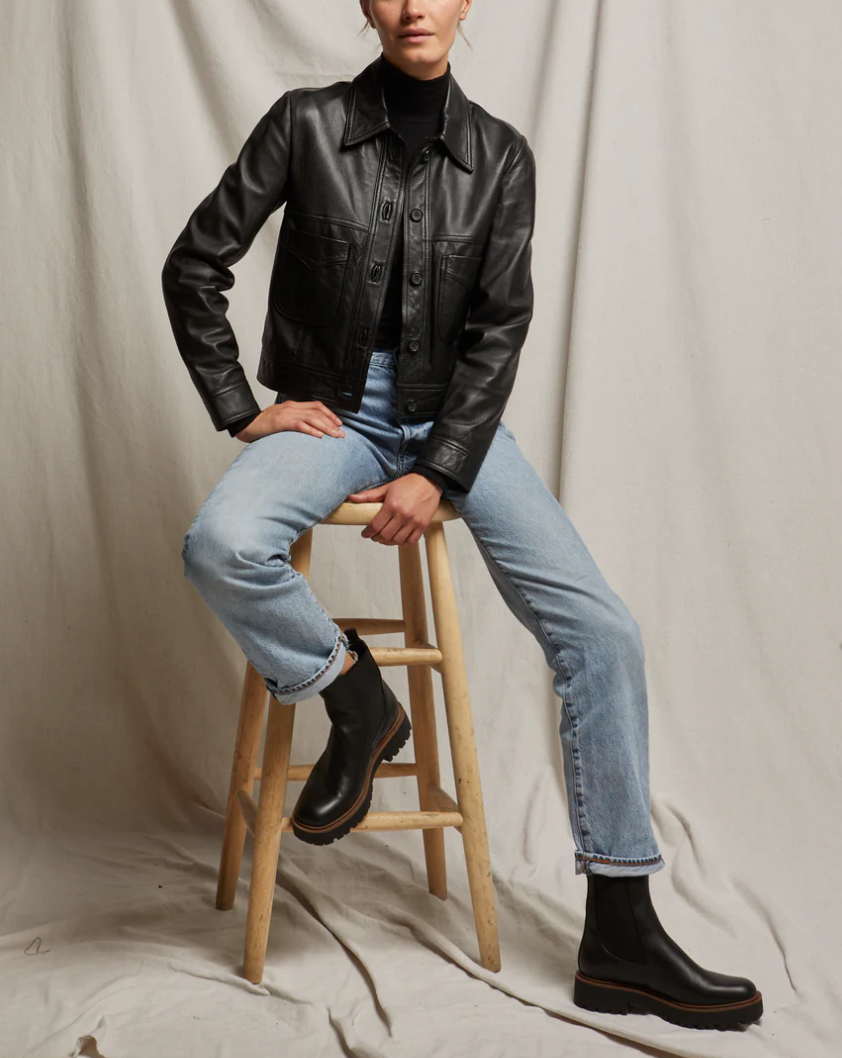 the NOELLE rib turtleneck, true black